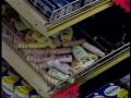 Video: [News Clip: Shoppers]