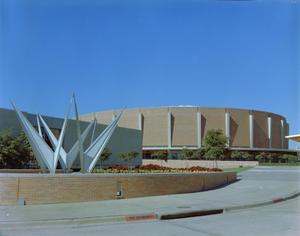 Primary view of object titled '[Exterior of Dallas Memorial Auditorium]'.