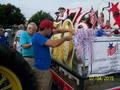 Photograph: [TXSSAR members decorate 2015 Arlington 4th of July Parade float]