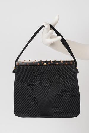 Primary view of object titled 'Art Deco-style handbag'.