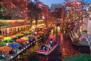 Primary view of object titled '[Holiday lights at the San Antonio River Walk, 1]'.
