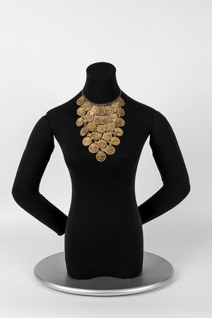 Primary view of object titled 'Necklace'.