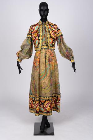 Primary view of object titled 'Paisley ensemble'.