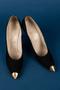Thumbnail image of item number 2 in: 'Gold-toe pumps'.