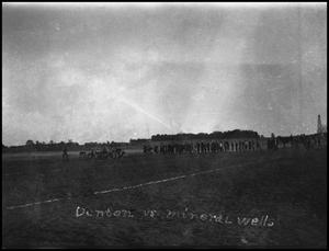 Primary view of object titled '[North Texas vs Mineral Wells Football Game]'.