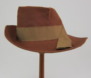 Primary view of object titled 'Fedora'.