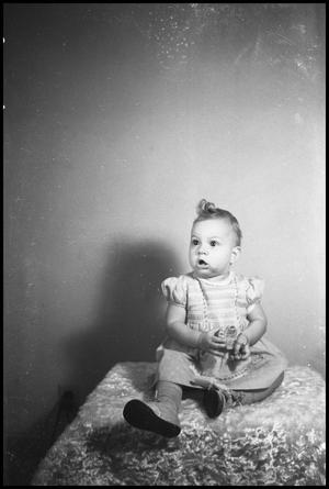 Primary view of [Portrait of Jacquelene Krent as a child, 4]