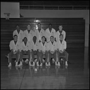 Primary view of object titled '[1966 - 1967 Men's Basketball Team, 4]'.