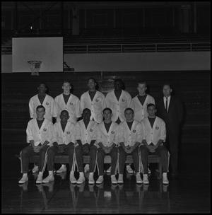 Primary view of object titled '[1966 - 1967 Men's Basketball Team, 5]'.