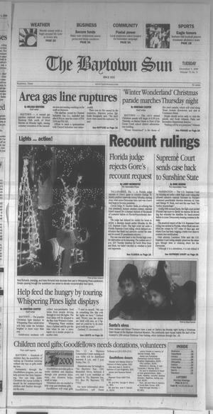 Primary view of object titled 'The Baytown Sun (Baytown, Tex.), Vol. 79, No. 9, Ed. 1 Tuesday, December 5, 2000'.
