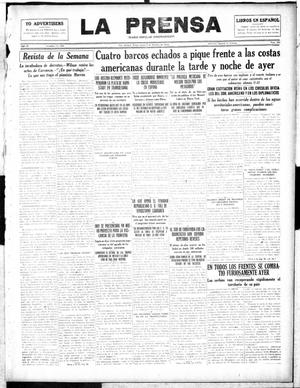 Primary view of object titled 'La Prensa (San Antonio, Tex.), Vol. 4, No. 696, Ed. 1 Monday, October 9, 1916'.