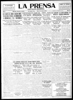 Primary view of object titled 'La Prensa (San Antonio, Tex.), Vol. 10, No. 134, Ed. 1 Tuesday, June 27, 1922'.