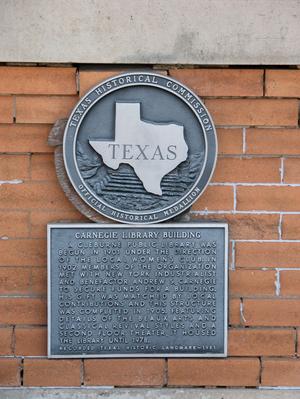 Primary view of Historic Plaque, Carnegie Library Building