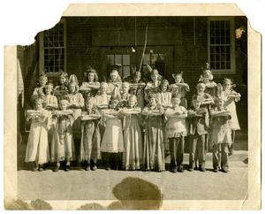 Primary view of object titled '[South Marshall Elementary School Students in Costume mid 1940s]'.