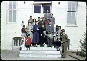 Primary view of object titled '[Photograph of Group in Front of Iglesia Presbiteriana Mexicana]'.