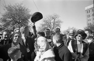 Primary view of object titled '[Crowd reacting to the news that Lee Harvey Oswald was shot]'.