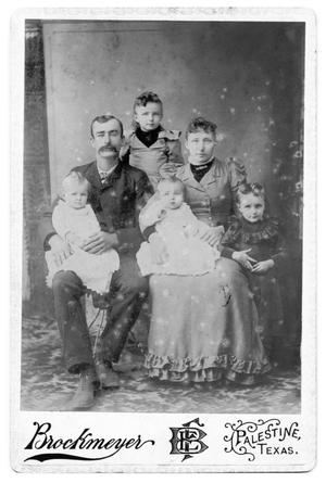 Primary view of [Unidentified Family]