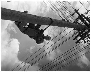 Primary view of object titled 'Joe Gault, lineman'.