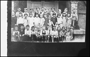 Primary view of object titled '[Rusk Class Photo]'.