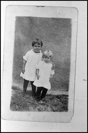 Primary view of object titled '[Gardiner Children]'.