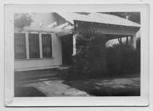 Primary view of object titled '[Home of Clara and John T. Willis, Sr.]'.