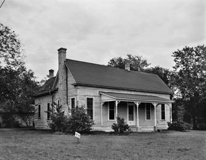 Primary view of object titled '[1 Story Clapboard House]'.