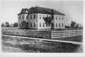 Photograph: [Rosenberg public school building, ca. 1909]